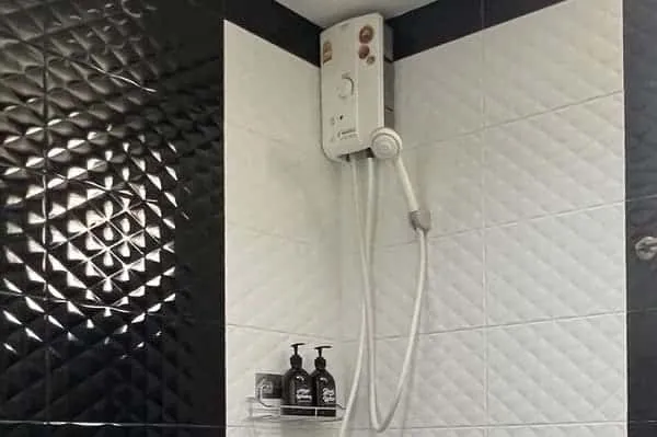 เครื่องทำน้ำอุ่น